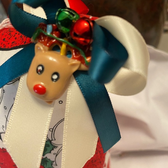 Christmas girl hanging/toss pillow. - Picture 4 of 6